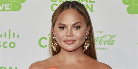 chrissy teigen nackt|Chrissy Teigen shared a fully nude selfie showing fans